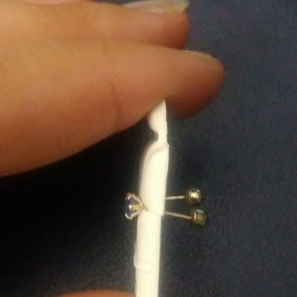 Earrings - Picture 2 of 2